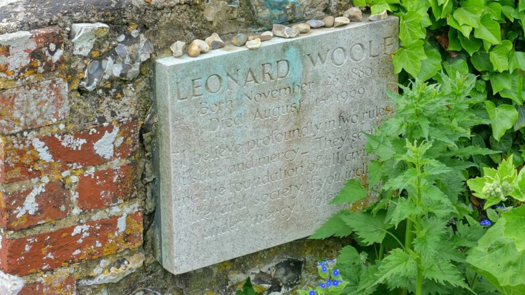 Leonard Woolf