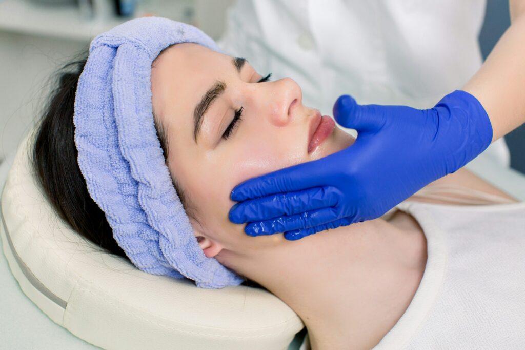 Chirurgie cervico-faciale : comment ça marche ?